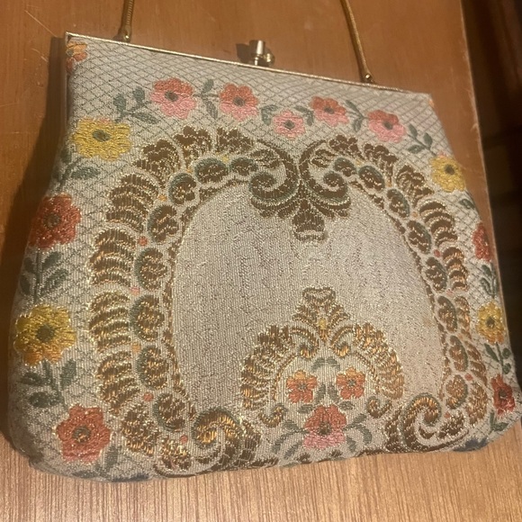 Vintage embroidered clutch purse - Picture 1 of 3
